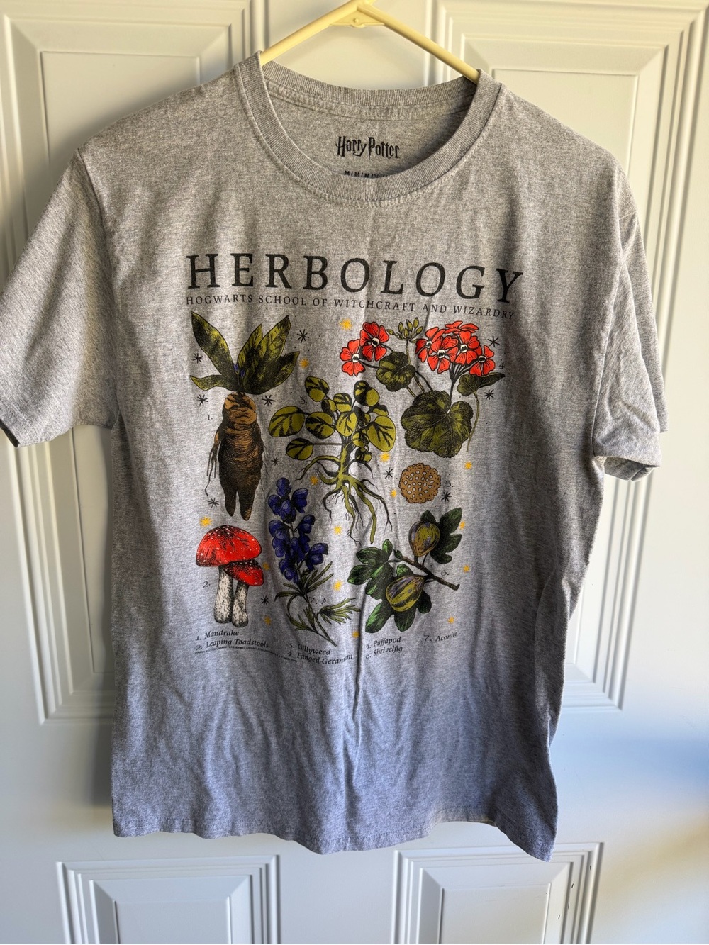 Harry Potter Herbiology Graphic Tee Botanical Print Meduim